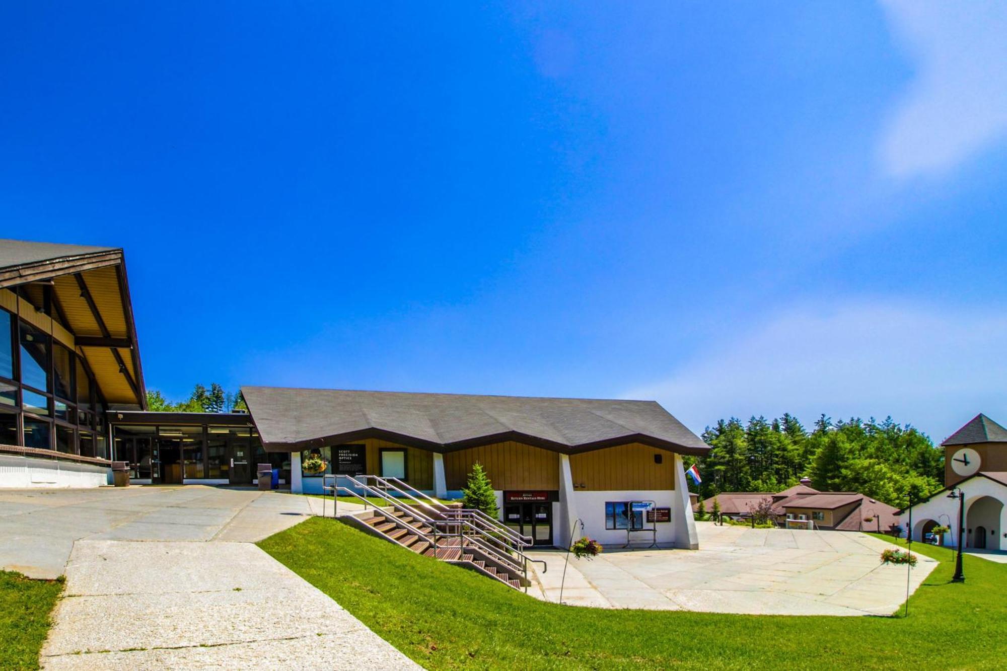 Okemo Mountain Lodge لودلو الغرفة الصورة