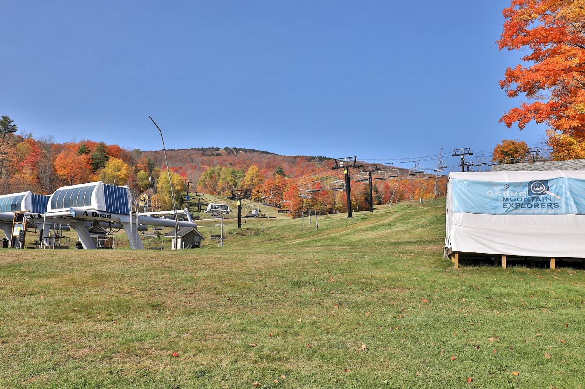 Okemo Mountain Lodge لودلو الغرفة الصورة
