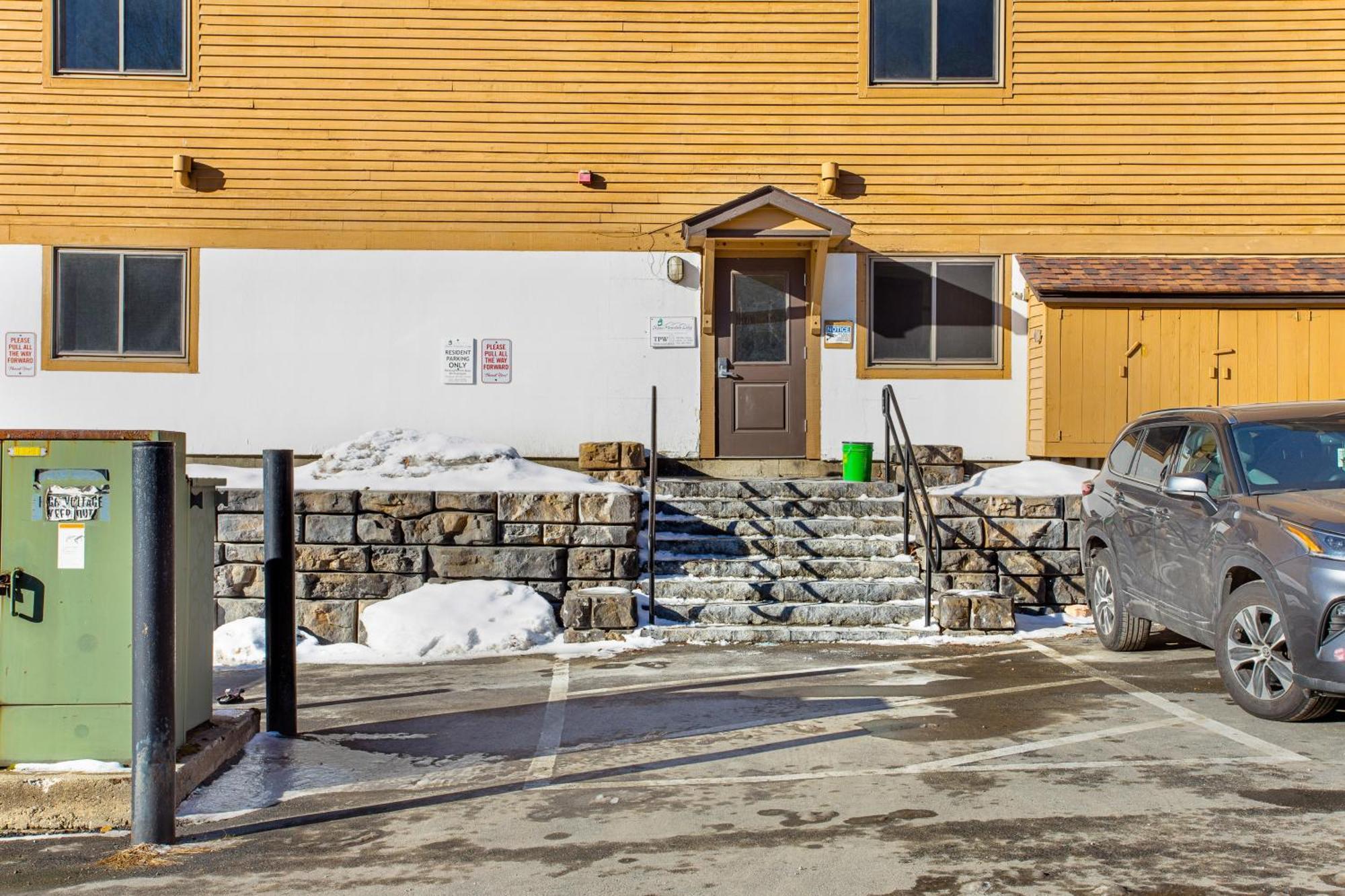 Okemo Mountain Lodge لودلو الغرفة الصورة