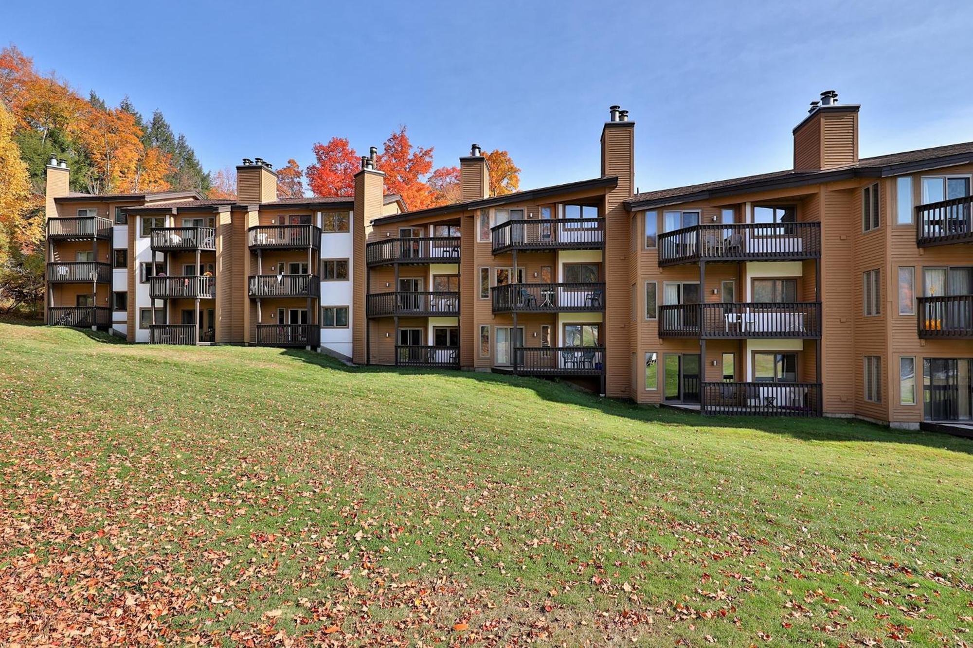 Okemo Mountain Lodge لودلو الغرفة الصورة